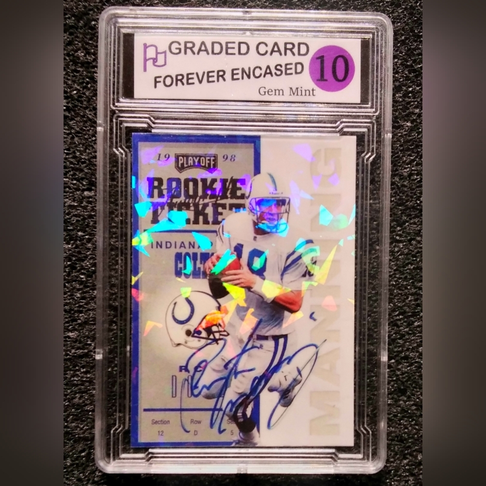 Peyton Manning Cracked Ice Holograhic Autograph Football Rookie Card. Graded 10